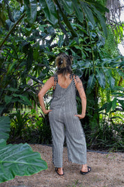 Calm Pantsuit in Stripe Black